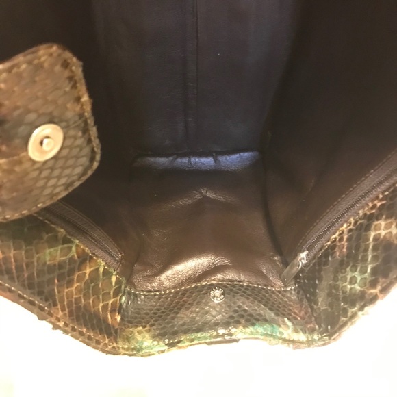 ❤️keeping❤️ CHANEL PYTHON TOTE NEW brown green python tassel beautiful ❤️ - Picture 14 of 16